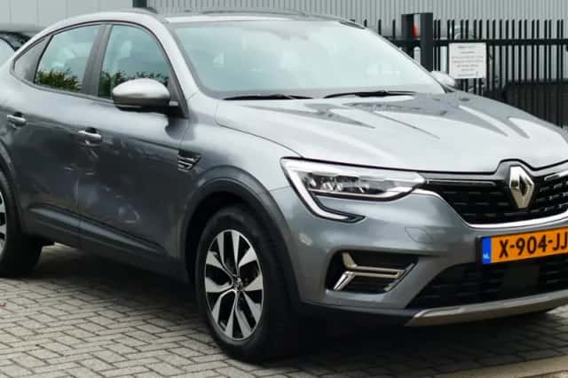 Renault Arkana (2021) thumbnail 1