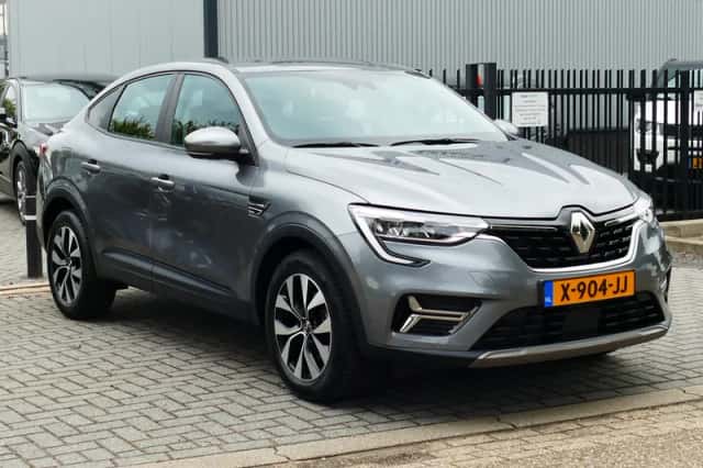 Renault Arkana (2021) thumbnail 2