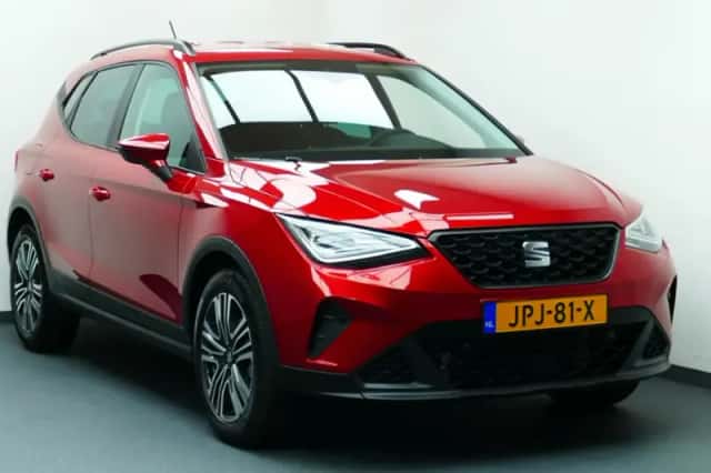 SEAT Arona (2024) thumbnail 1
