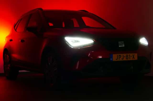 SEAT Arona (2024) thumbnail 4