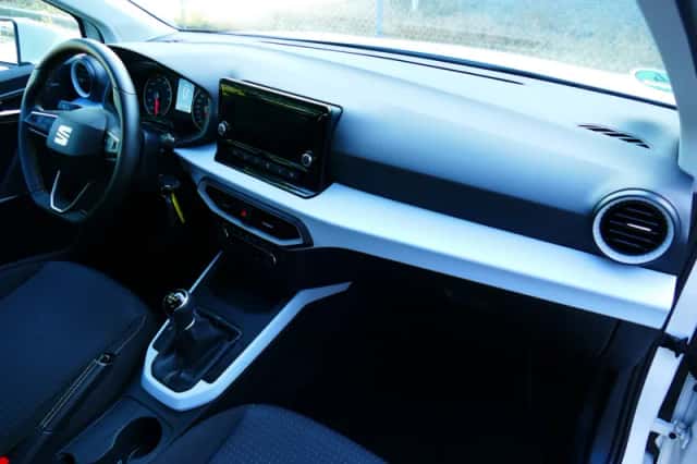 SEAT Arona (2023) thumbnail 6