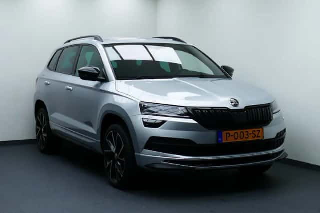 Škoda Karoq (2021) thumbnail 2
