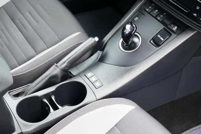 Toyota Auris (2018) thumbnail 5