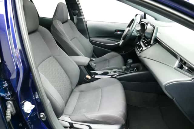 Toyota Corolla (2021) thumbnail 4