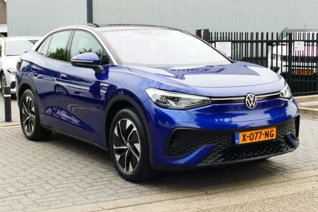 Volkswagen ID.5 (2023) thumbnail 2