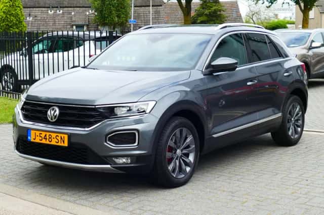 Volkswagen T-Roc (2019) thumbnail 4