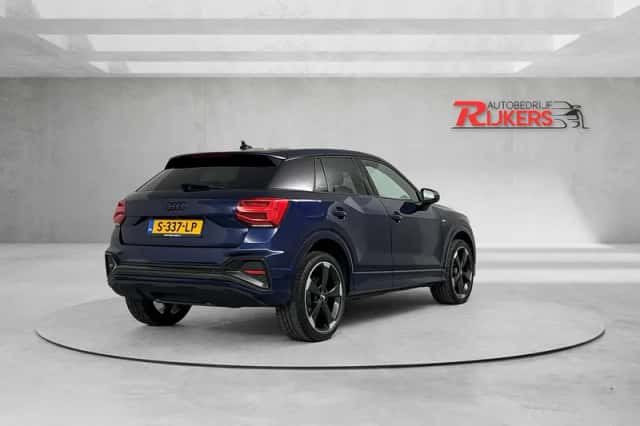 Audi Q2 (2021) thumbnail 2
