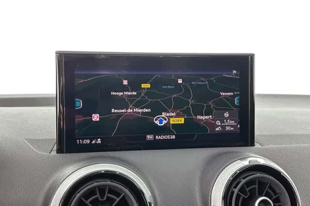 Audi Q2 (2021) thumbnail 6