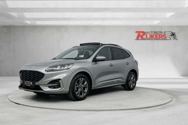 Ford Kuga (2023) thumbnail 1