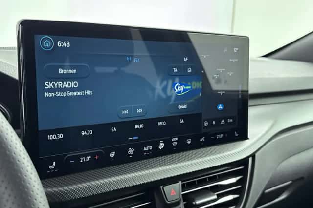 Ford Kuga (2025) thumbnail 5