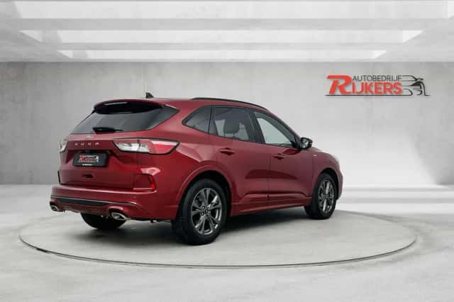 Ford Kuga (2020) thumbnail 2