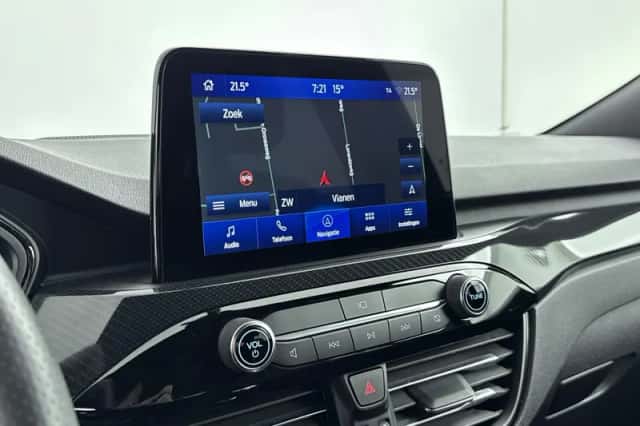 Ford Kuga (2020) thumbnail 4