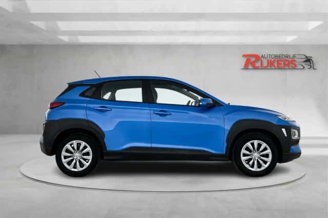 Hyundai Kona (2018) thumbnail 4