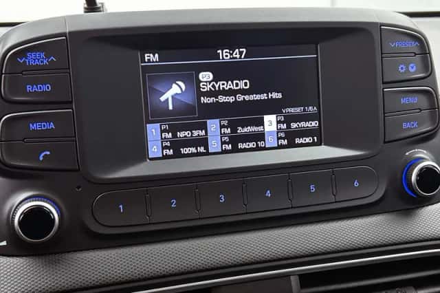 Hyundai Kona (2018) thumbnail 6