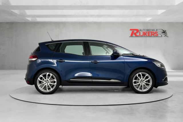Renault Scénic (2017) thumbnail 5