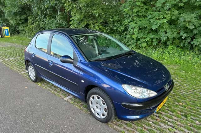 Peugeot 206 (2005) thumbnail 4