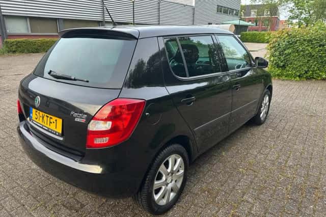 Škoda Fabia (2010) thumbnail 4