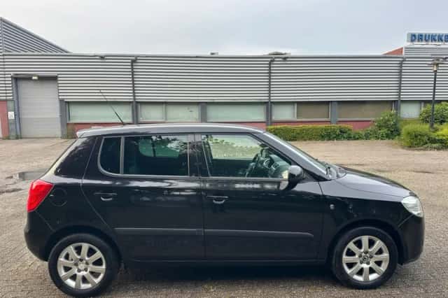 Škoda Fabia (2010) thumbnail 5