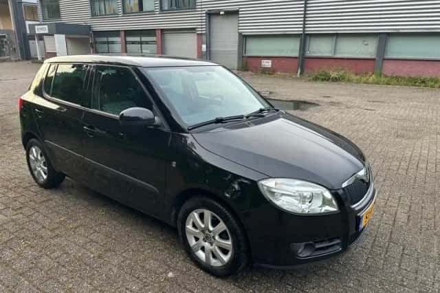 Škoda Fabia (2010) thumbnail 6