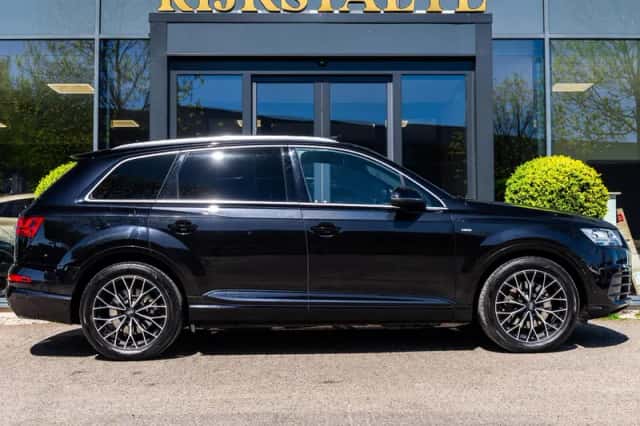 Audi Q7 (2017) thumbnail 4