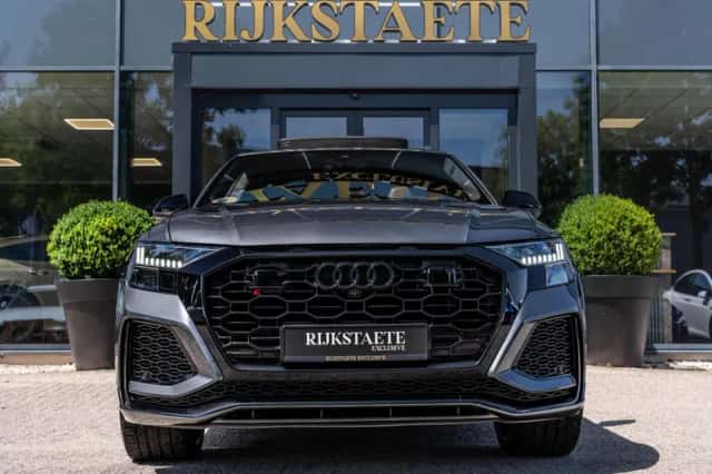 Audi RS Q8 (2020) thumbnail 3