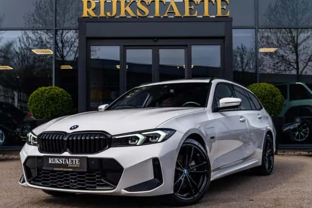 BMW 3-Serie (2022) thumbnail 1
