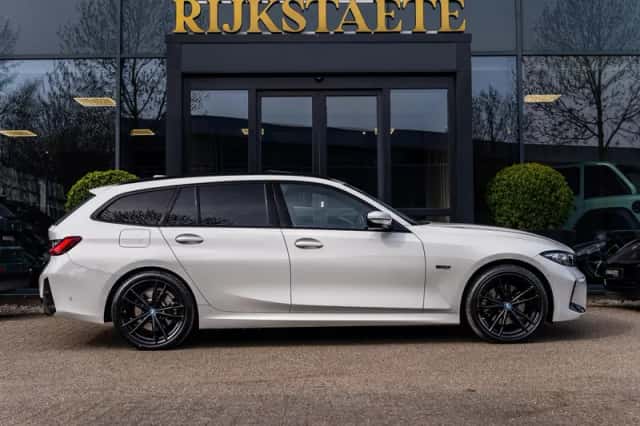 BMW 3-Serie (2022) thumbnail 6