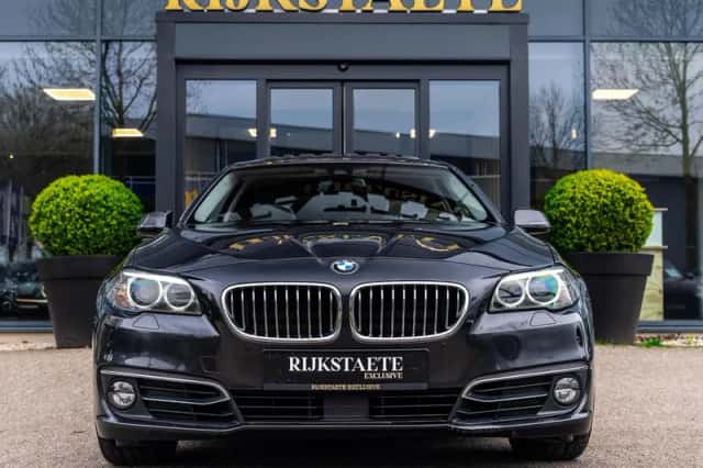 BMW 5-Serie (2015) thumbnail 3