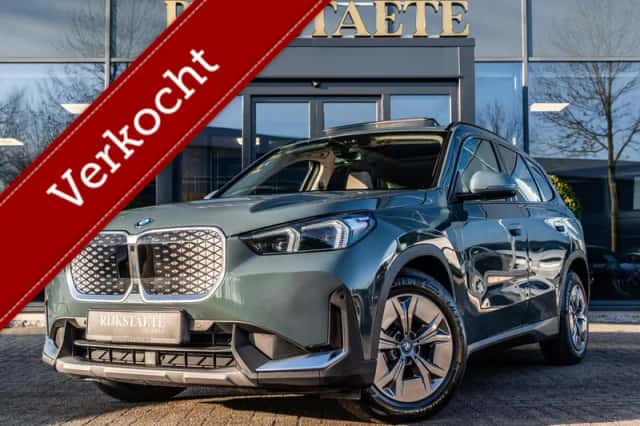 BMW iX1 (2025) thumbnail 1