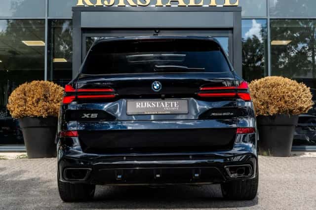 BMW X5 (2024) thumbnail 6