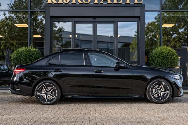 Mercedes-Benz C-Klasse (2023) thumbnail 6