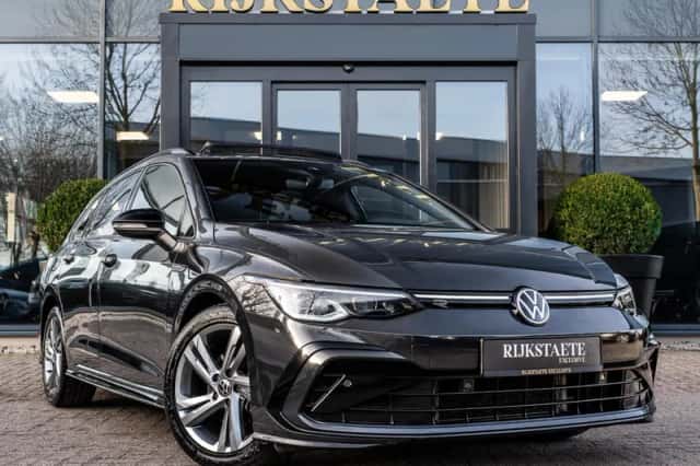 Volkswagen Golf (2022) thumbnail 5