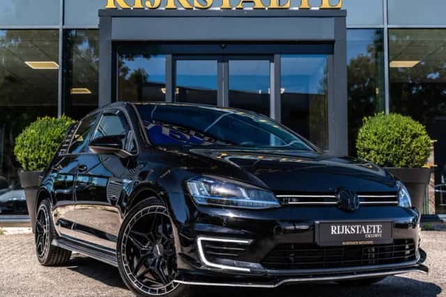 Volkswagen Golf (2016) thumbnail 5