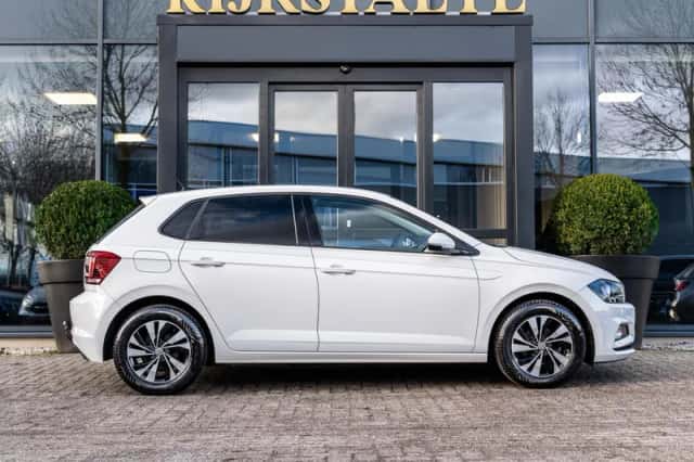 Volkswagen Polo (2018) thumbnail 4