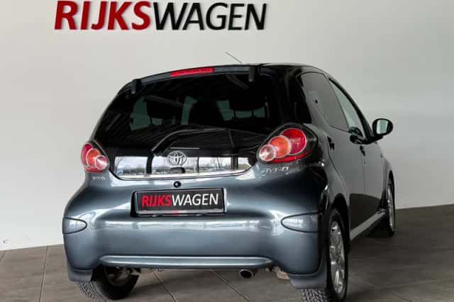 Toyota Aygo (2014) thumbnail 4