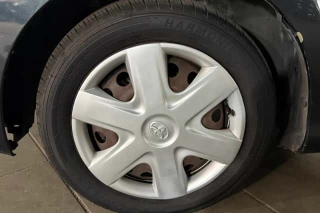 Toyota Aygo (2011) thumbnail 6