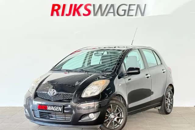 Toyota Yaris (2010) thumbnail 1