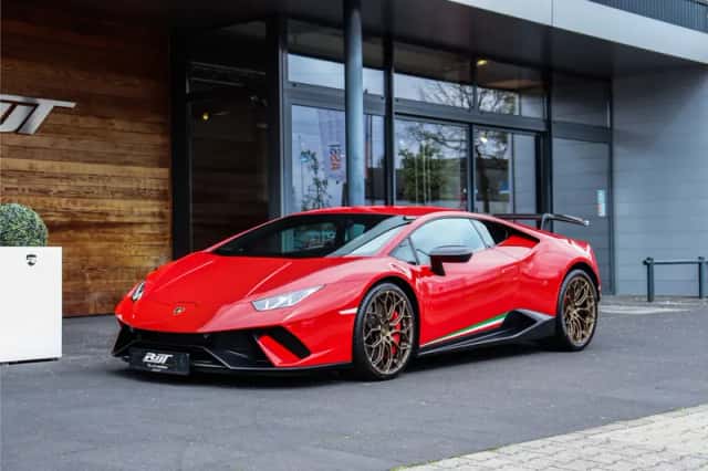 Lamborghini Huracán (2018) thumbnail 2