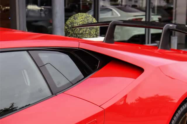 Lamborghini Huracán (2018) thumbnail 6