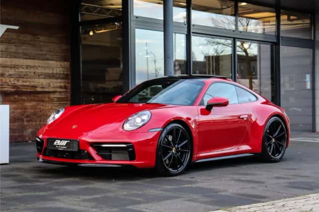 Porsche 911 (2021) thumbnail 6