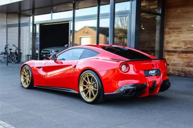 Ferrari F12berlinetta (2017) thumbnail 6