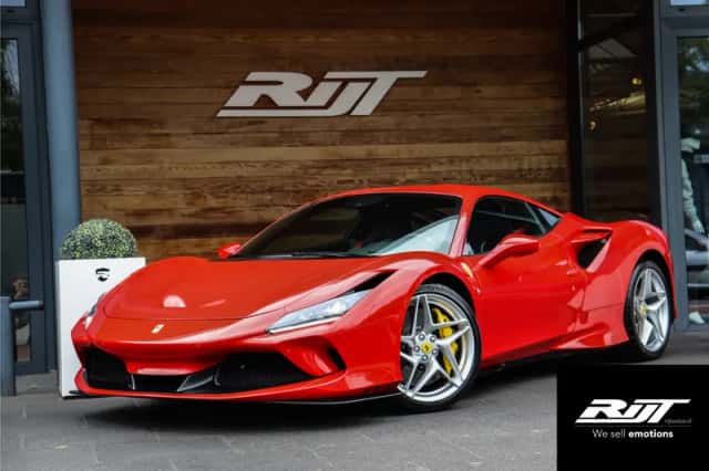 Ferrari F8 Tributo (2021) thumbnail 1
