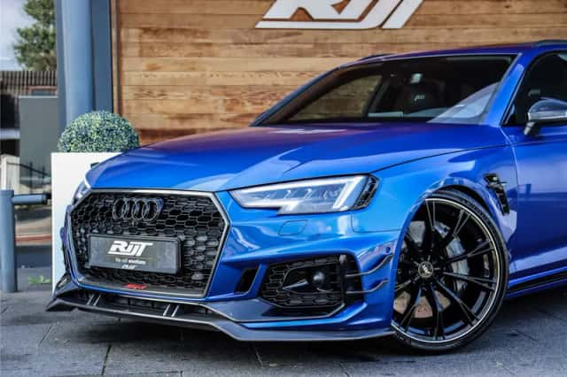 Audi RS 4 (2018) thumbnail 2