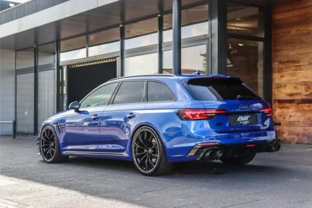 Audi RS 4 (2018) thumbnail 6