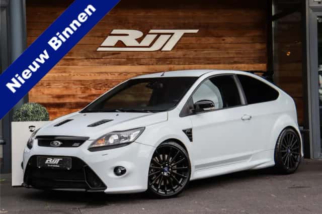 Ford Focus (2010) thumbnail 1