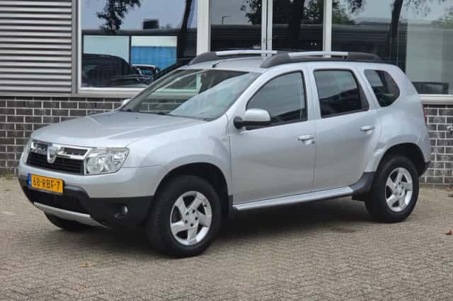 Dacia Duster (2011) thumbnail 2