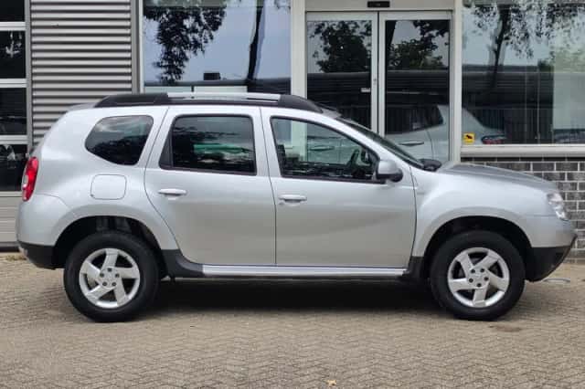 Dacia Duster (2011) thumbnail 6