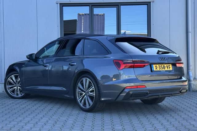 Audi A6 (2022) thumbnail 2