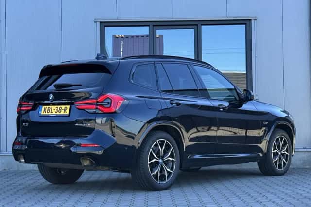 BMW X3 (2022) thumbnail 5