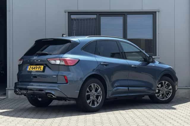 Ford Kuga (2020) thumbnail 3